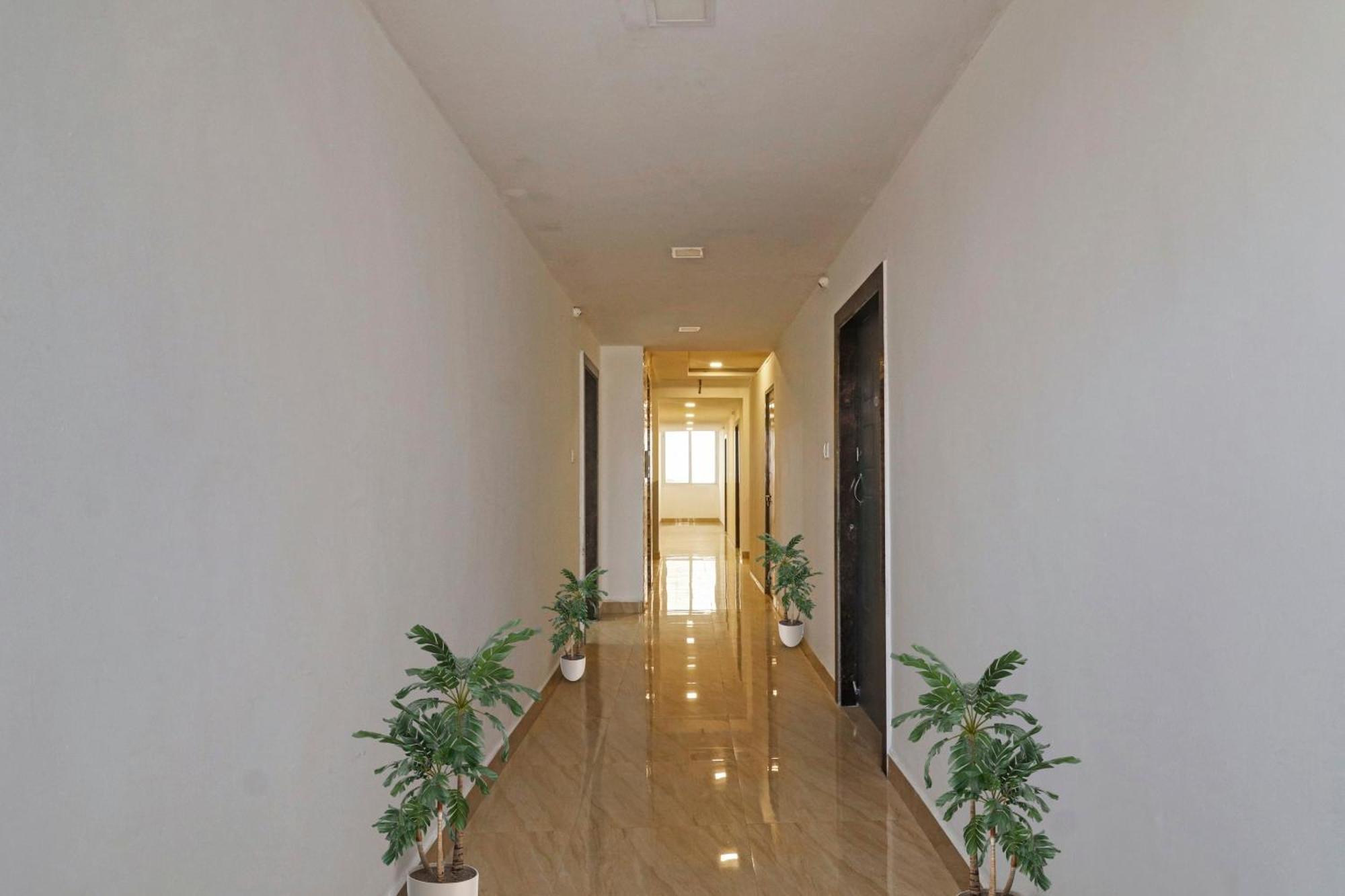 Townhouse De Alphabet Hotel Gachibowli Exterior foto
